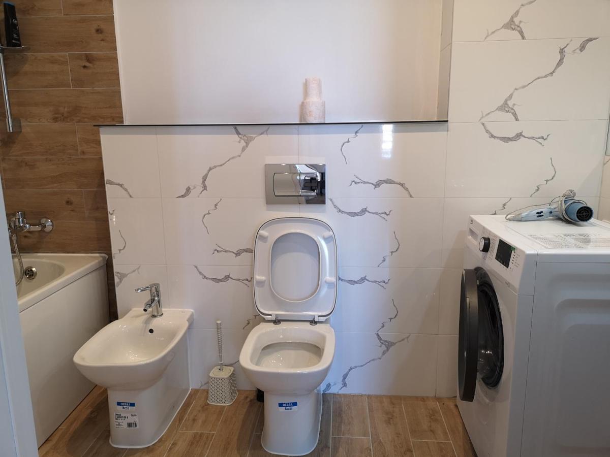 Ared-Atrium Mall Chrysflatty3 Premium Apartment 60Mp Arad Kültér fotó