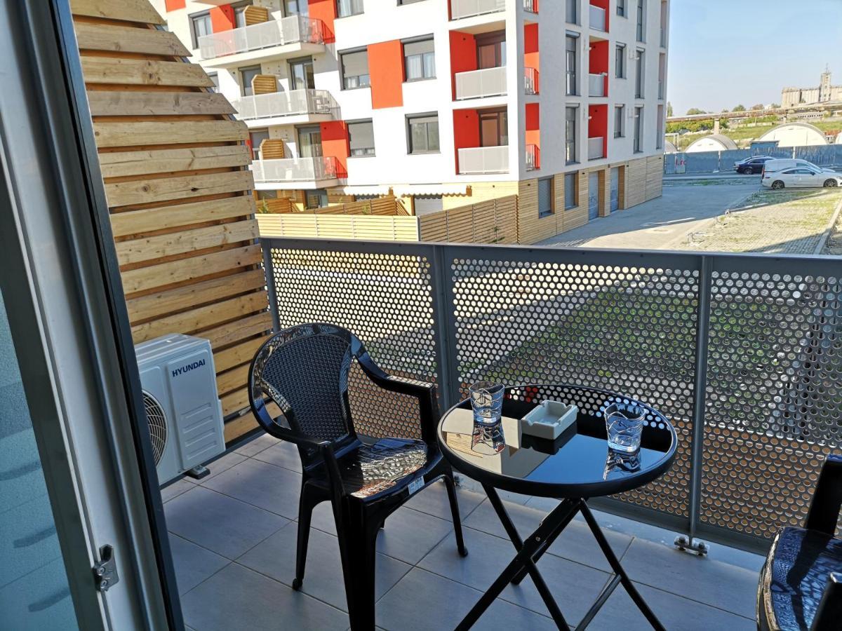 Ared-Atrium Mall Chrysflatty3 Premium Apartment 60Mp Arad Kültér fotó