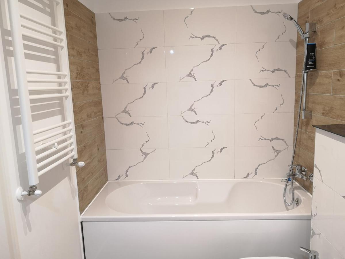 Ared-Atrium Mall Chrysflatty3 Premium Apartment 60Mp Arad Kültér fotó